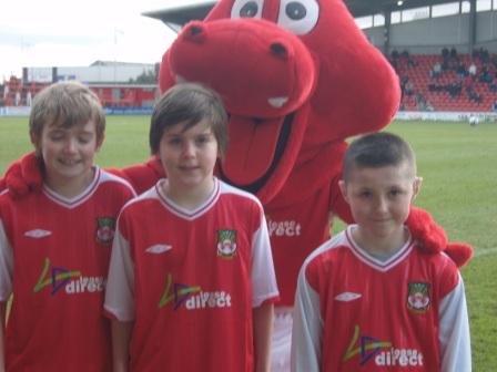 Mathew, Sam, Connah & The Wrexham Dragon